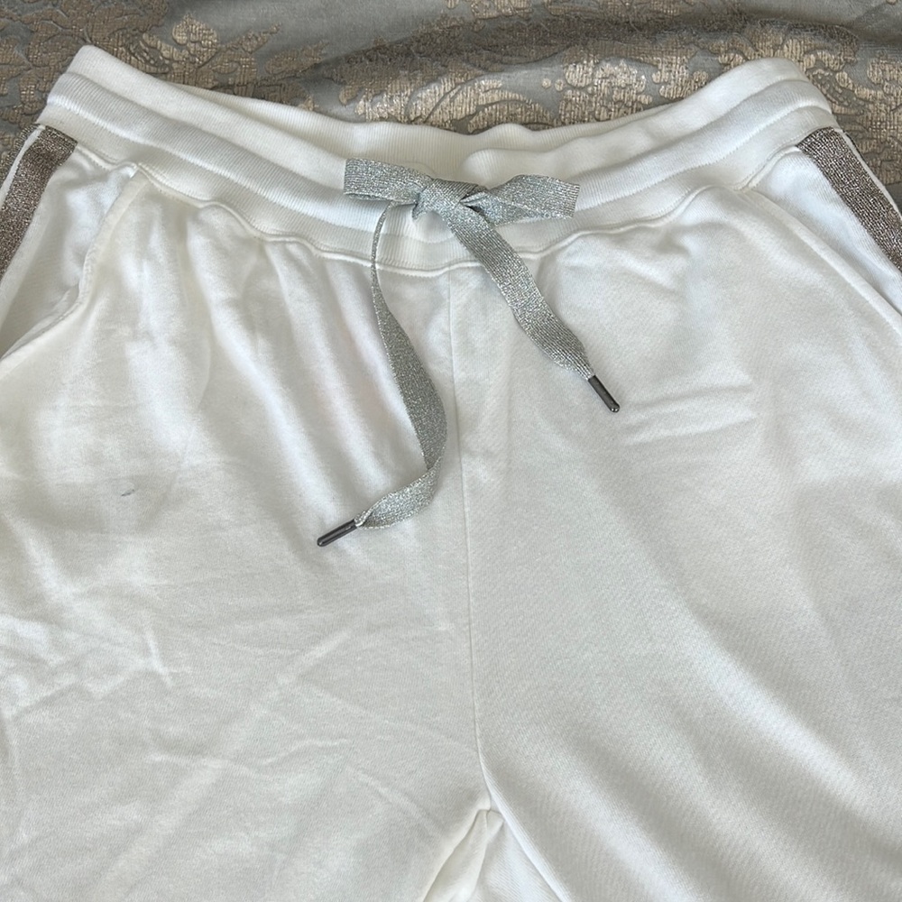 Brand new with tags never worn stunning jogger pants size extra large
